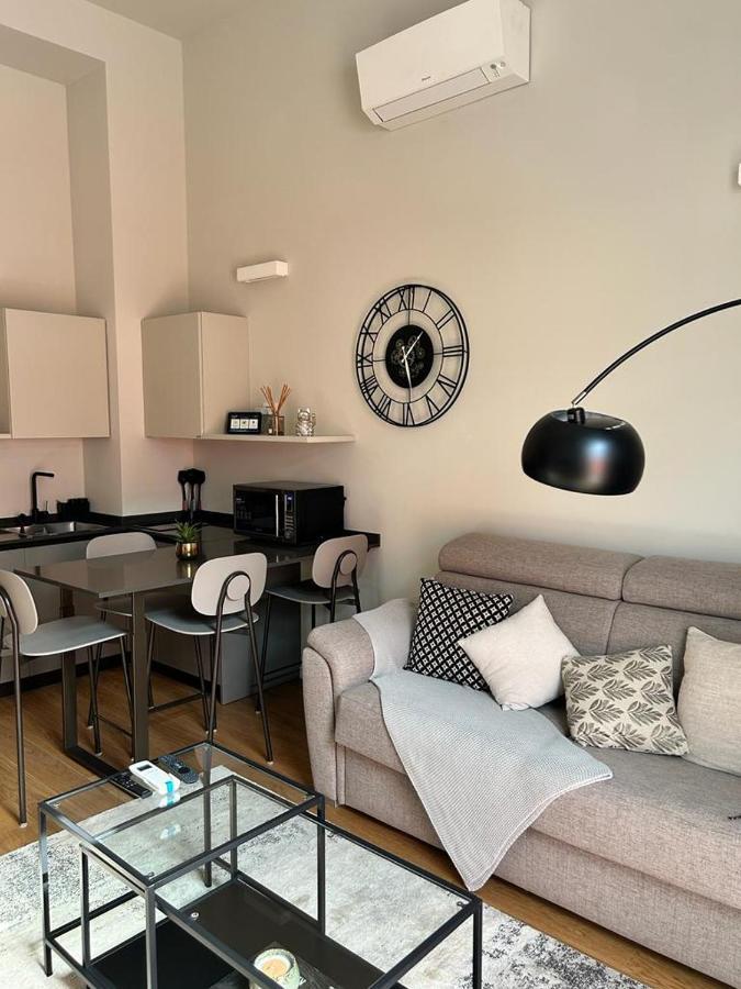 "Mel'S House" - Duomo District - Milano Centro - Universita Dış mekan fotoğraf